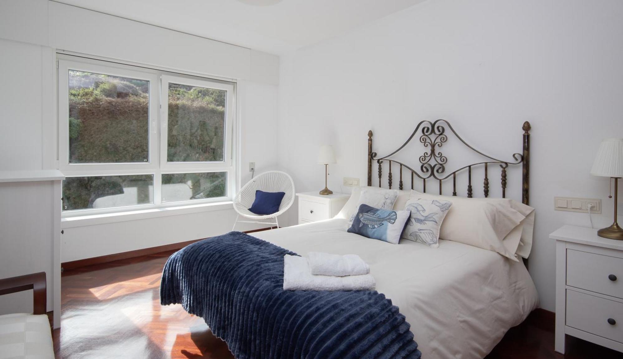 Ag Apartamento Nordes Malpica Primera Linea Playa エクステリア 写真