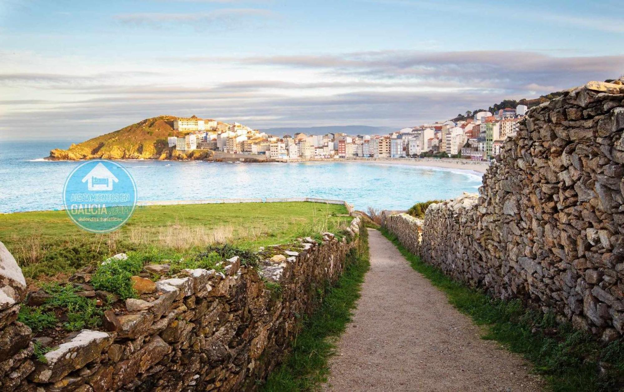 Ag Apartamento Nordes Malpica Primera Linea Playa エクステリア 写真